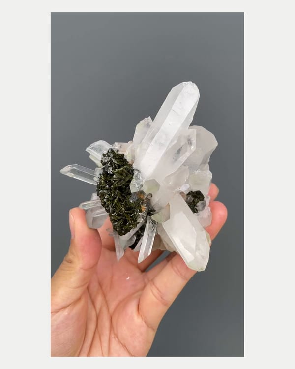 Complete reverse view of epidote with quartz crystals
