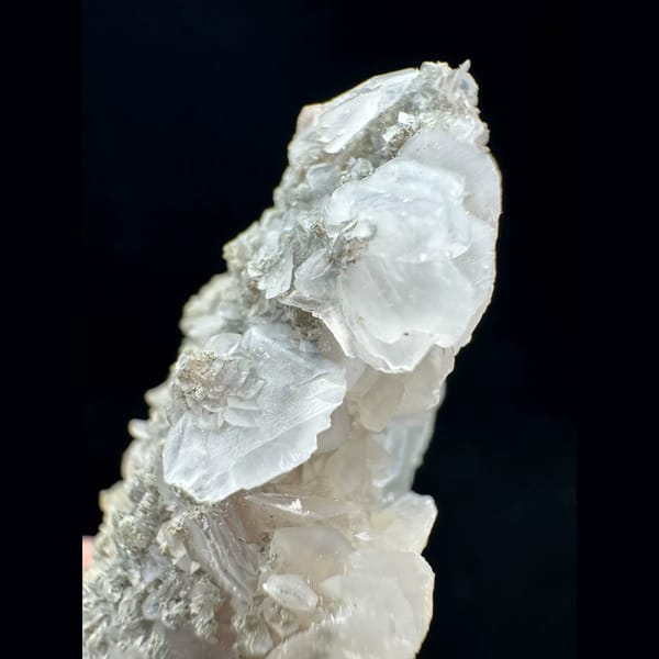 Quartz with petal calcite from Inner Mongolia — alternate view