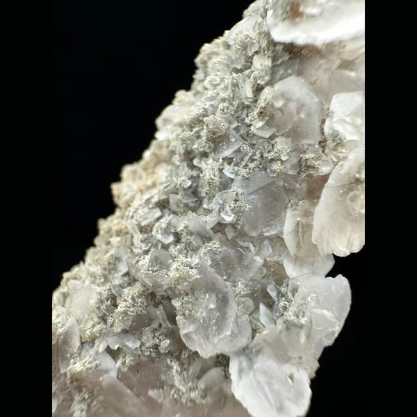 Quartz with petal calcite from Inner Mongolia — detail view