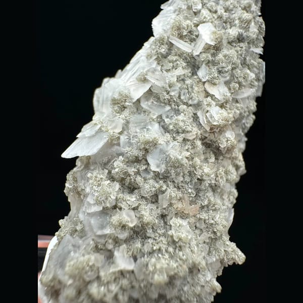 Quartz with petal calcite from Inner Mongolia — detail view