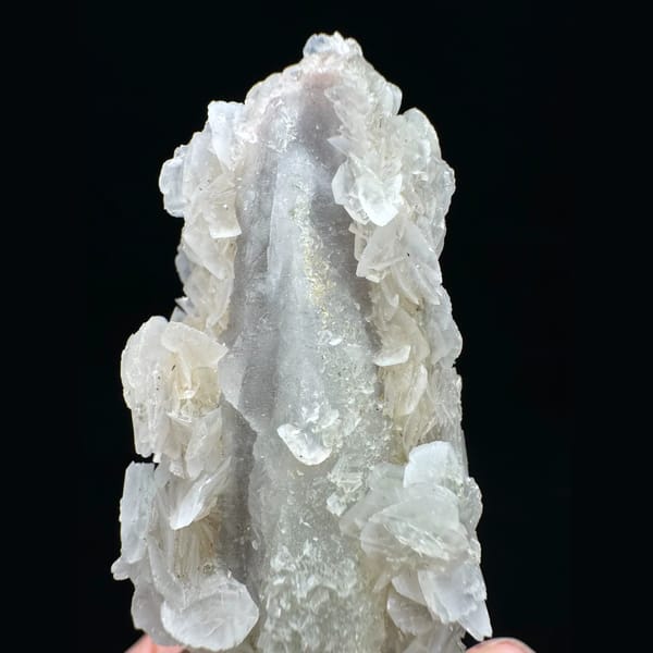 Quartz with petal calcite from Inner Mongolia — detail view