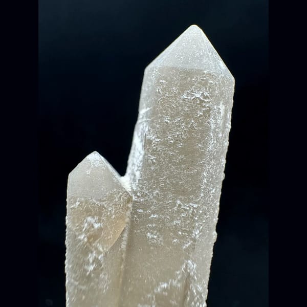 Interference quartz pair from Inner Mongolia — alternate view
