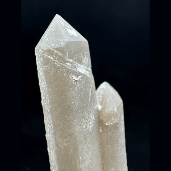 Interference quartz pair from Inner Mongolia — detail view