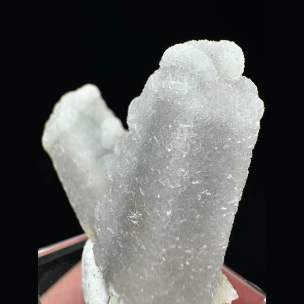 Quartz with lace calcite from Inner Mongolia — detail view