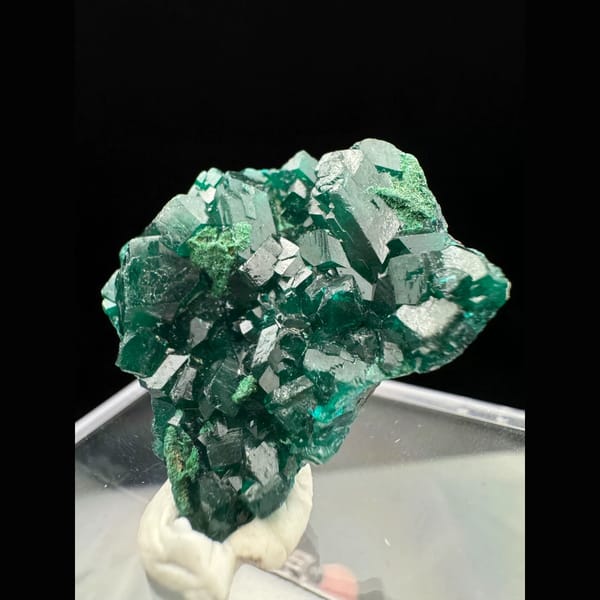 Dioptase crystal cluster with malachite from the Congo — alternate view