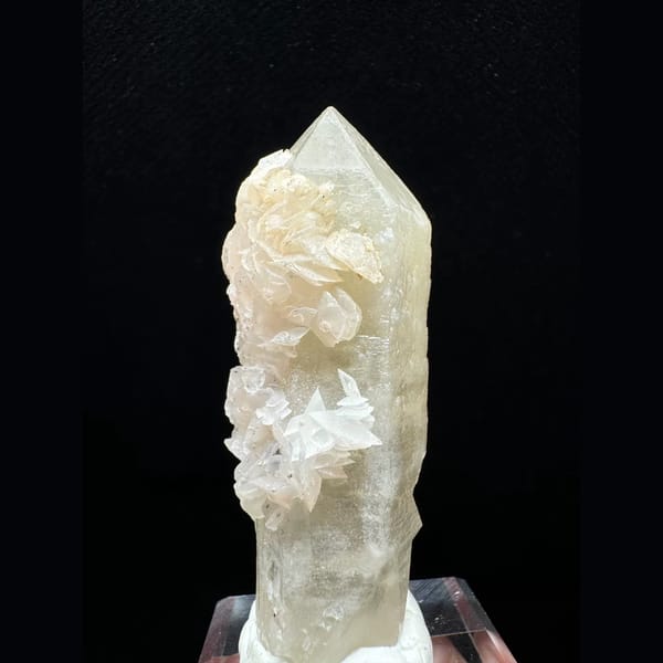 Quartz with pale pink calcite from Inner Mongolia — alternate view