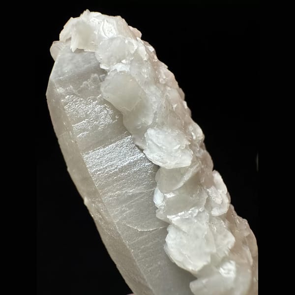 Quartz with pink-white petal calcite from Inner Mongolia — detail view