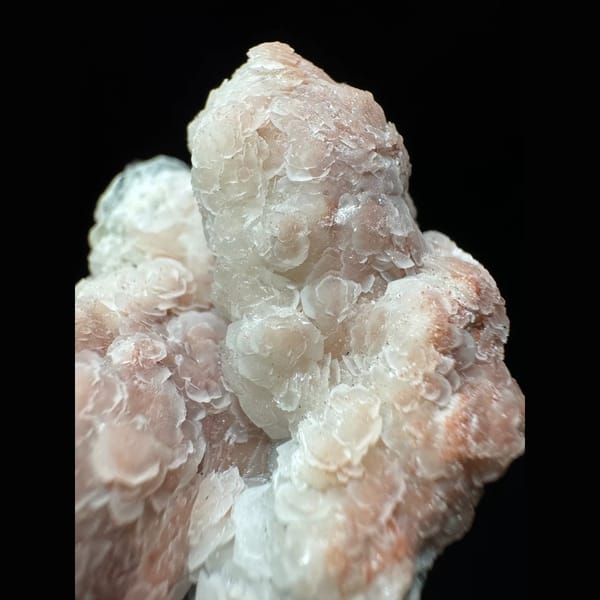 Quartz with pink-white petal calcite from Inner Mongolia — detail view