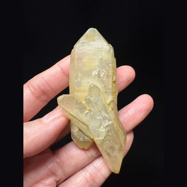 Double-terminated Himalayan quartz from Pakistan — complete view