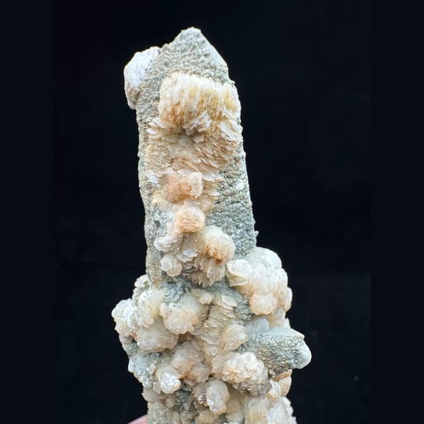 Large quartz with layered petal calcite from Inner Mongolia — alternate view