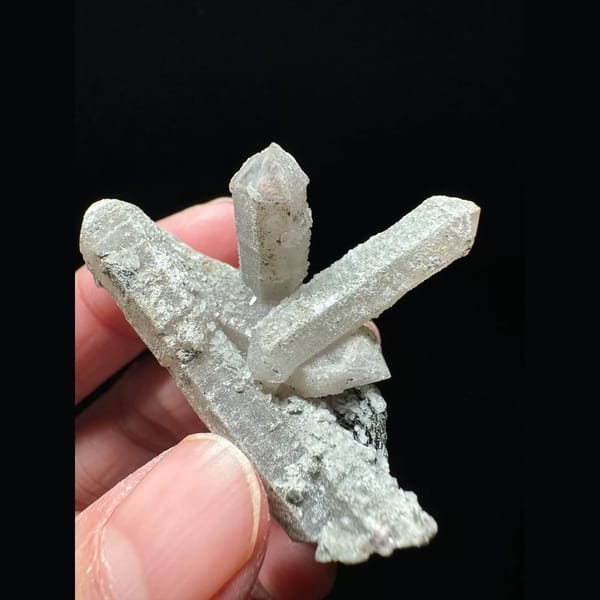 Pale purple scepter quartz floater from Inner Mongolia — alternate view
