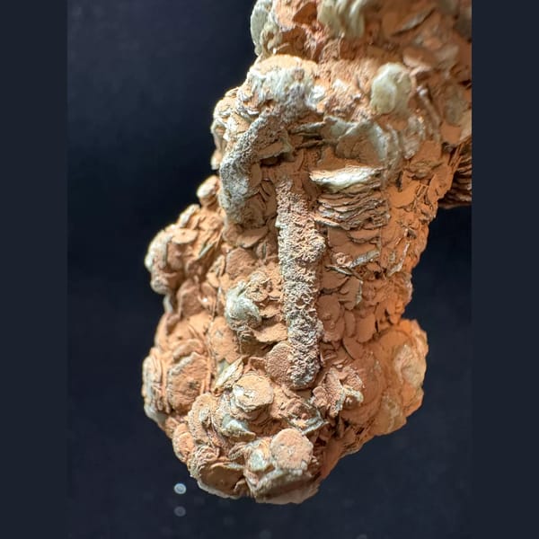 Sugar quartz with green petal calcite and red mud from Inner Mongolia — detail view