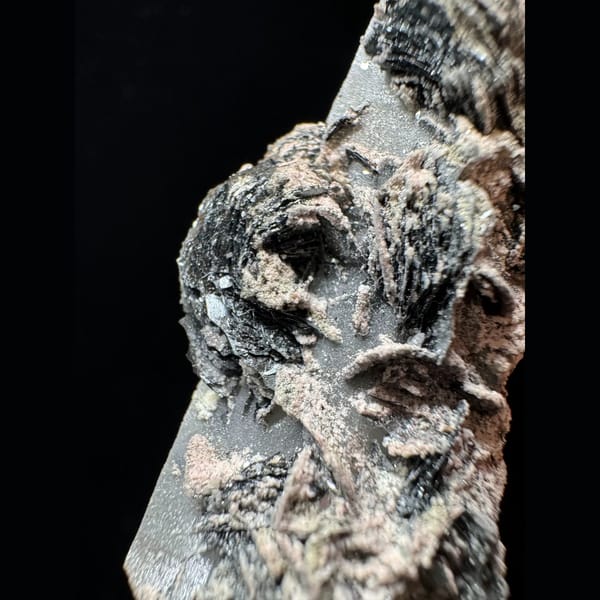 Scepter quartz with specular hematite from Inner Mongolia — detail view