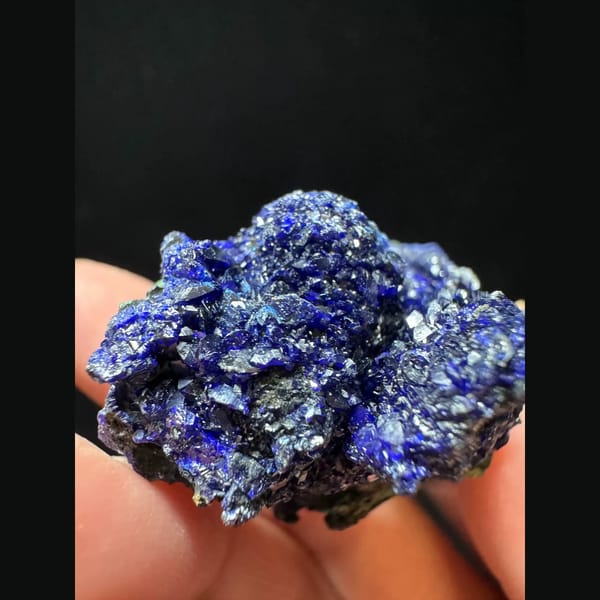 Sparkling azurite with malachite from Anhui — detail view