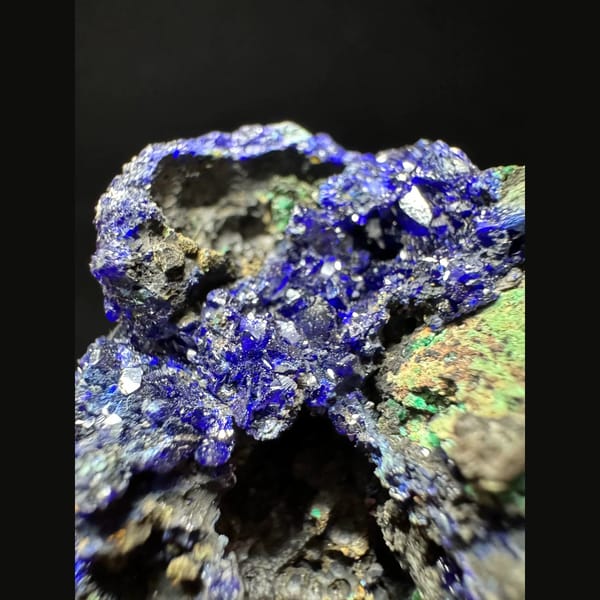 Sparkling azurite with malachite from Anhui — detail view