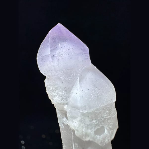 Scepter amethyst with phantoms from Inner Mongolia — detail view