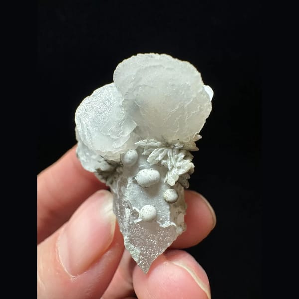 Quartz with dogtooth, petal and ball calcite from Inner Mongolia — complete view