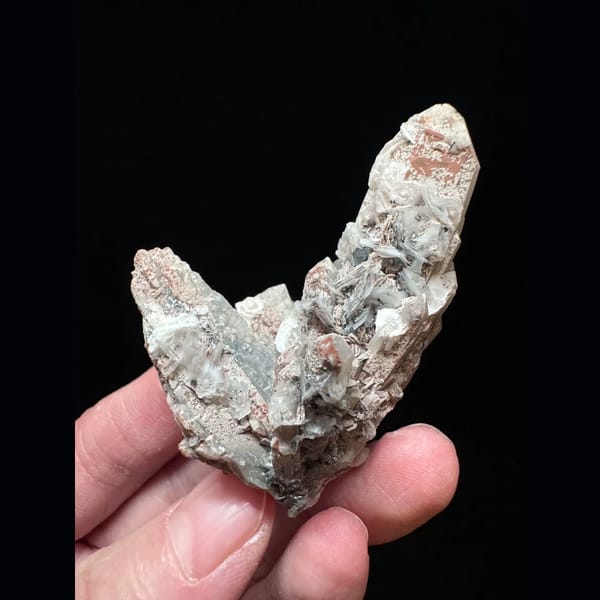 Velvety quartz with calcite and hematite from Inner Mongolia — complete view