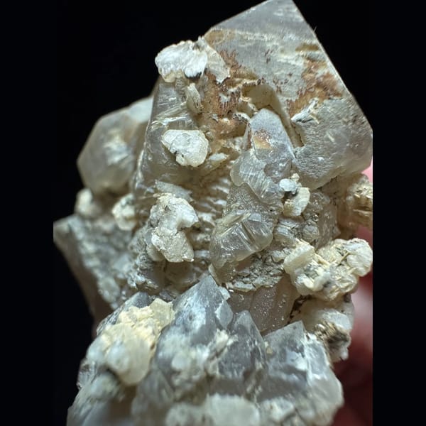 Skeletal interference quartz with calcite from Inner Mongolia — detail view