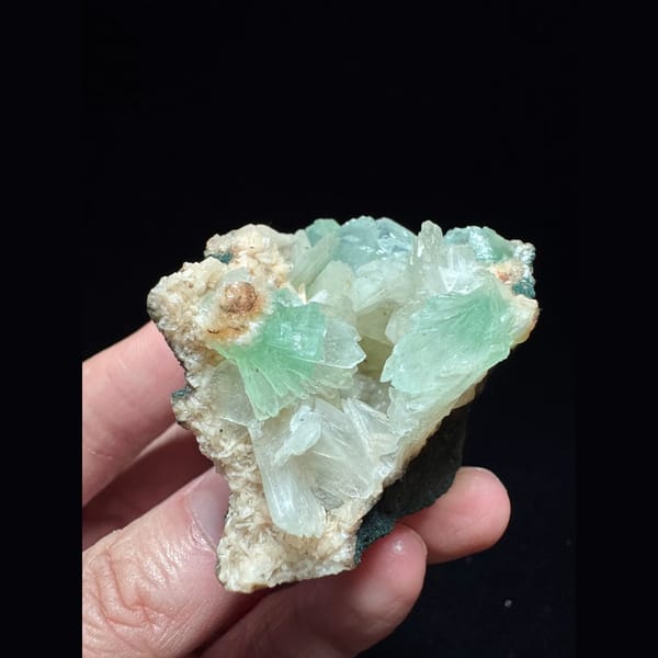 Green apophyllite with pink zeolite from India — complete view