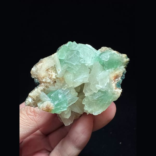 Green apophyllite with pink zeolite from India — alternate view