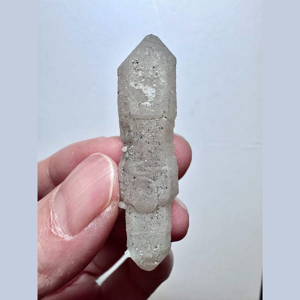 Pale amethyst scepter quartz from Inner Mongolia — complete view