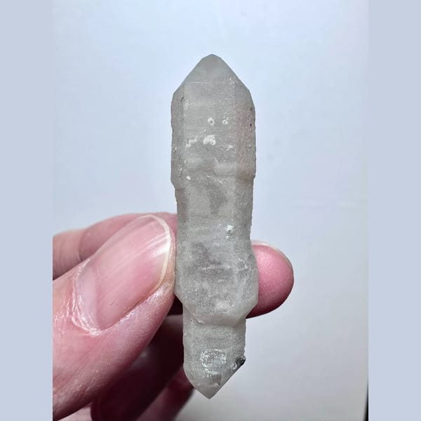 Pale amethyst scepter quartz from Inner Mongolia — alternate view