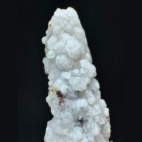 Sugar double-terminated quartz with petal calcite and hematite from Inner Mongolia — detail view