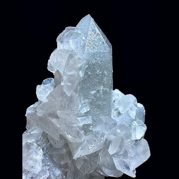 Phantom quartz with petal calcite from Yaogangxian — alternate view