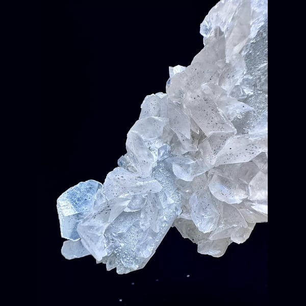 Phantom quartz with petal calcite from Yaogangxian — detail view