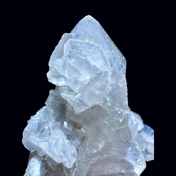 Phantom quartz with petal calcite from Yaogangxian — detail view