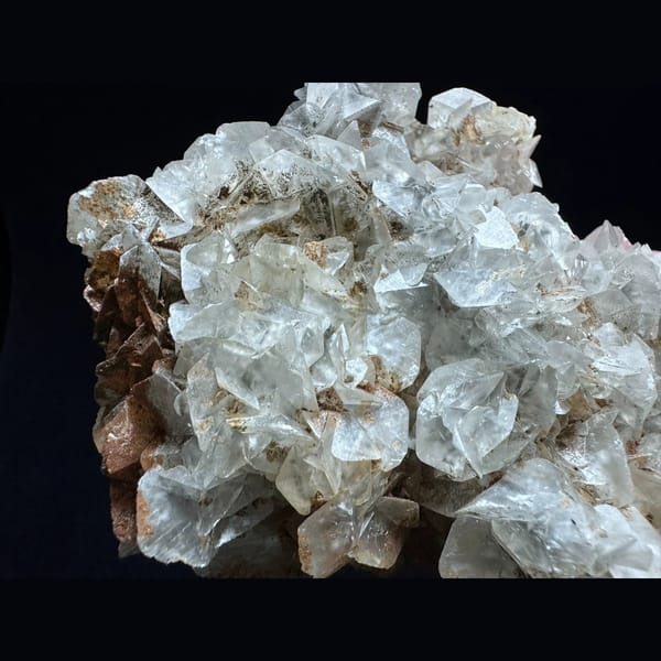 Butterfly petal calcite with iron minerals from Guizhou — detail view