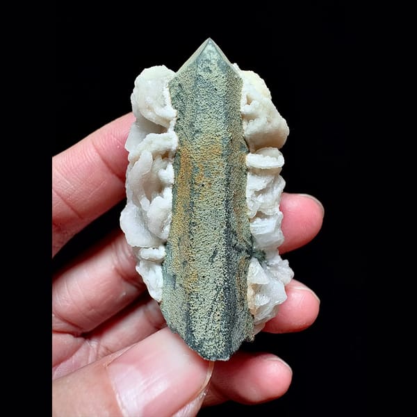 Green-skinned quartz with petal calcite from Inner Mongolia — complete view