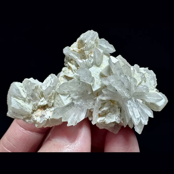 Quartz with bladed calcite and hematite from Inner Mongolia — complete view