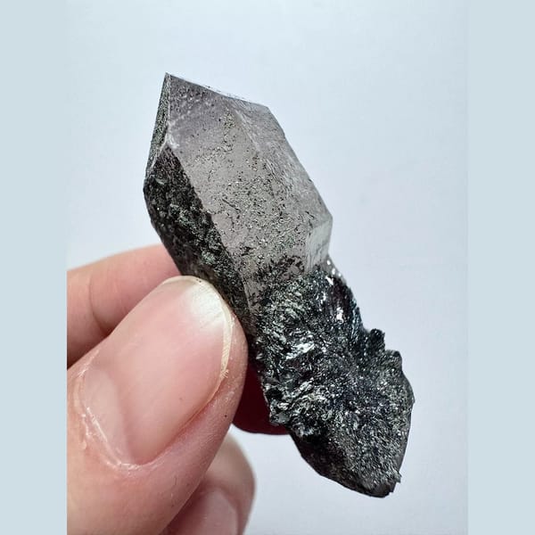 Double-terminated scepter amethyst with hematite from Inner Mongolia — alternate view