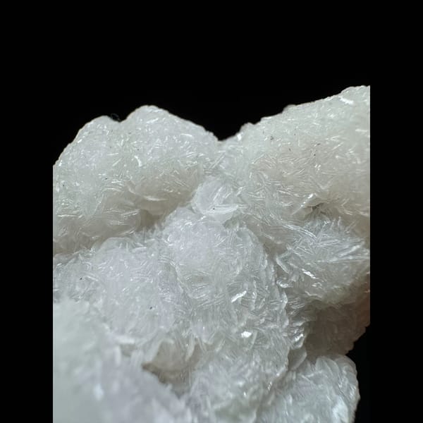Castle quartz with petal calcite from Inner Mongolia — alternate view