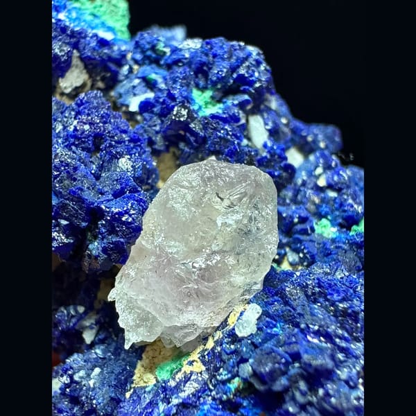 Azurite with quartz and malachite from Morocco — detail view