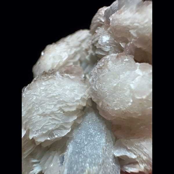 Sugar quartz with layered petal calcite from Inner Mongolia — detail view