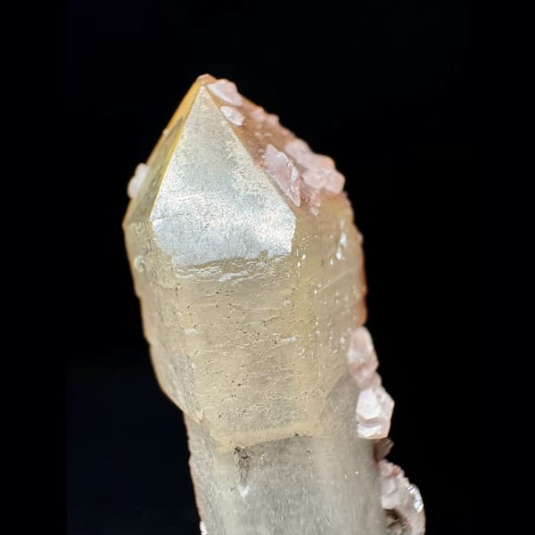 Velvet scepter quartz with pink petal calcite from Inner Mongolia — detail view