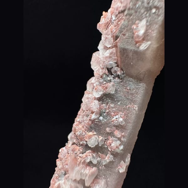 Velvet scepter quartz with pink petal calcite from Inner Mongolia — detail view