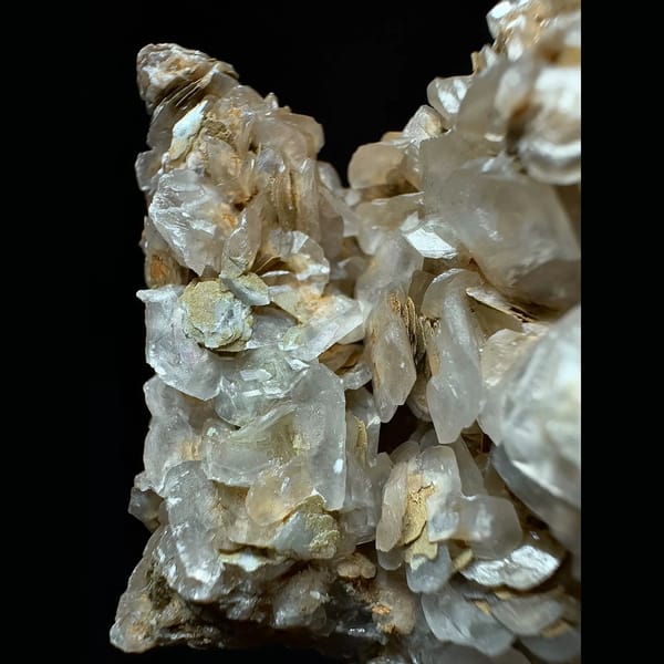 Translucent layered petal calcite with quartz from Inner Mongolia — detail view
