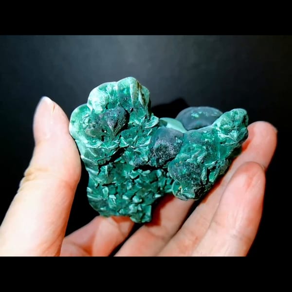 Cats-eye malachite from the Congo — detail view