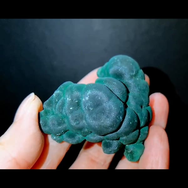 Cats-eye malachite from the Congo — detail view