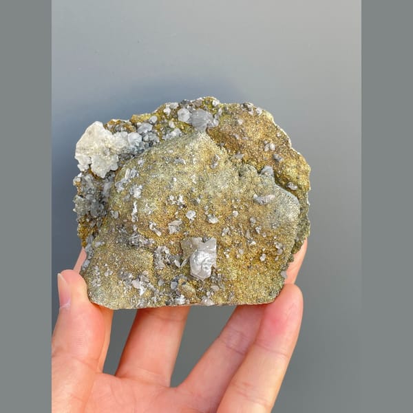 Pyrite matrix with fluorite, quartz and calcite from Fujian — complete view