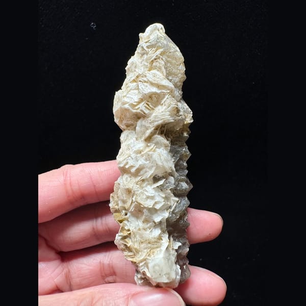 Screw quartz with petal calcite from Inner Mongolia — alternate view
