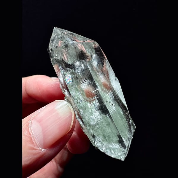 Double-terminated green phantom quartz from the Indian Himalaya — alternate view