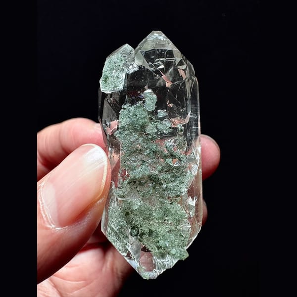 Double-terminated green phantom quartz from the Indian Himalaya — detail view