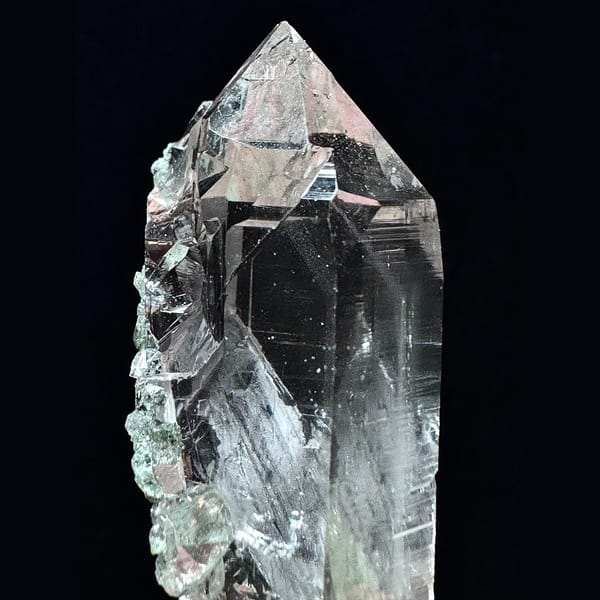 Double-terminated green phantom quartz from the Indian Himalaya — detail view