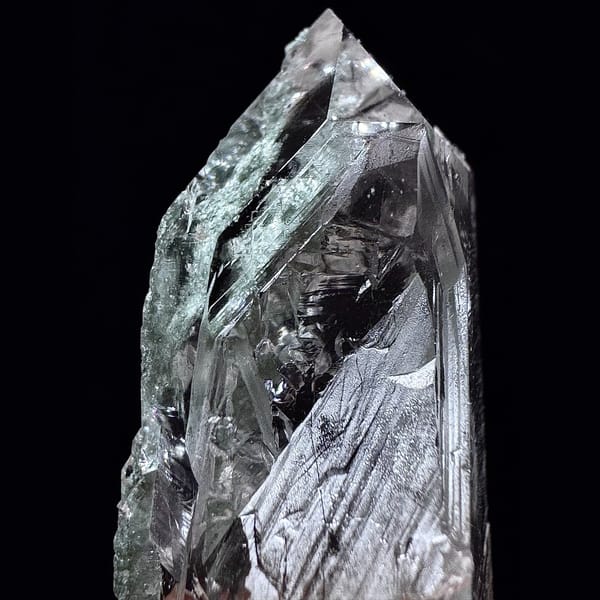 Double-terminated green phantom quartz from the Indian Himalaya — detail view