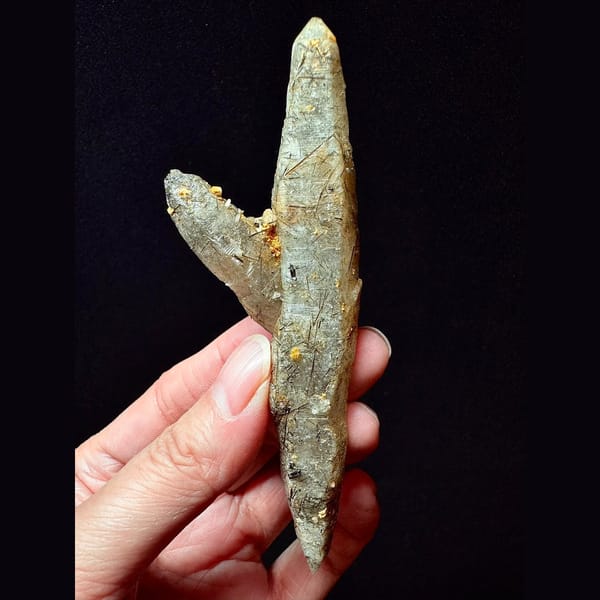Double-terminated quartz with black tourmaline from Hashupi, Pakistan — complete view